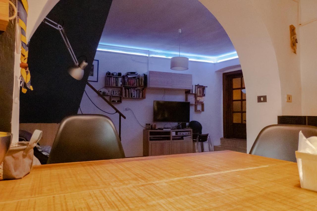 Passaggio A Sud Ovest Panzió Iglesias Kültér fotó